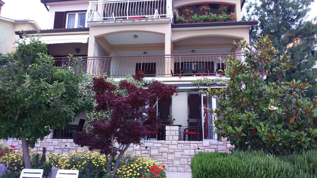 Apartments Silmare ラバック エクステリア 写真