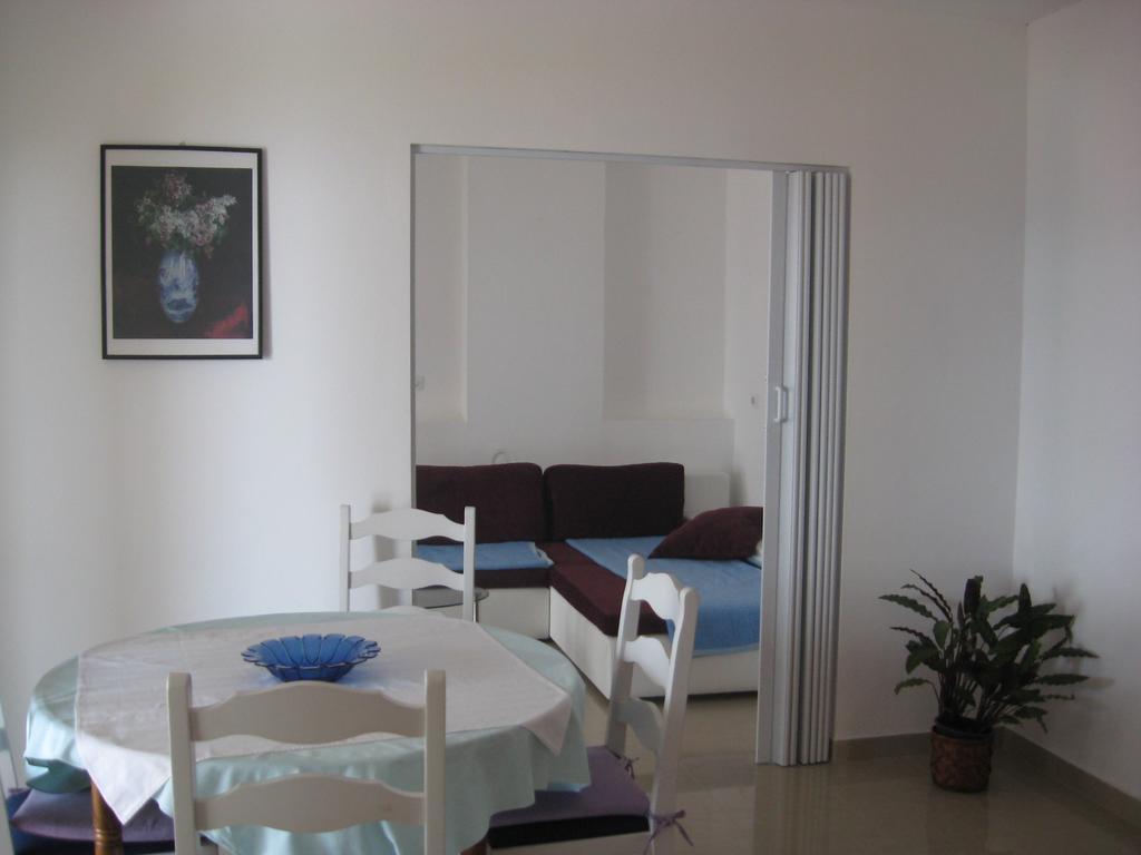 Apartments Silmare ラバック エクステリア 写真